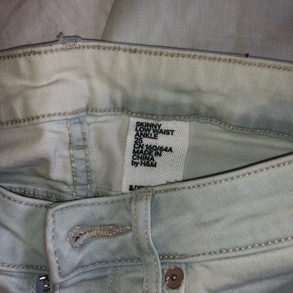 H&M Skinny Jeans - Picture 3 of 5